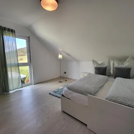 Ferienwohnung Zartgruen Blumberg